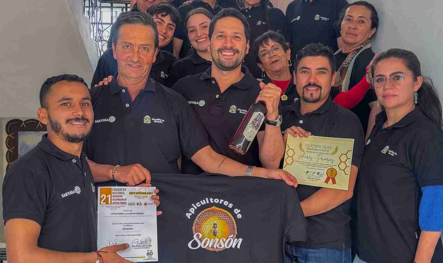 Sonsón brilló en el Congreso Nacional de Apicultores en Neiva