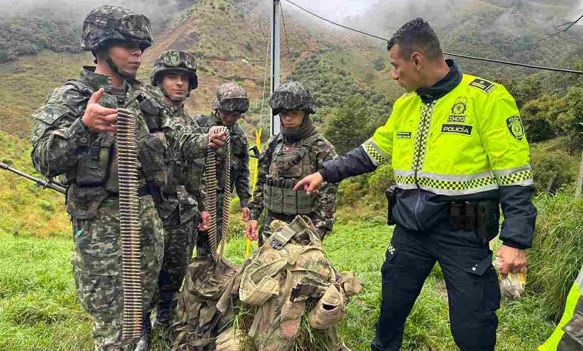 Sonsón: Acción conjunta permitió el decomiso de caninos sin control y la captura de una persona por porte ilegal de armas y uso de uniformes privativos